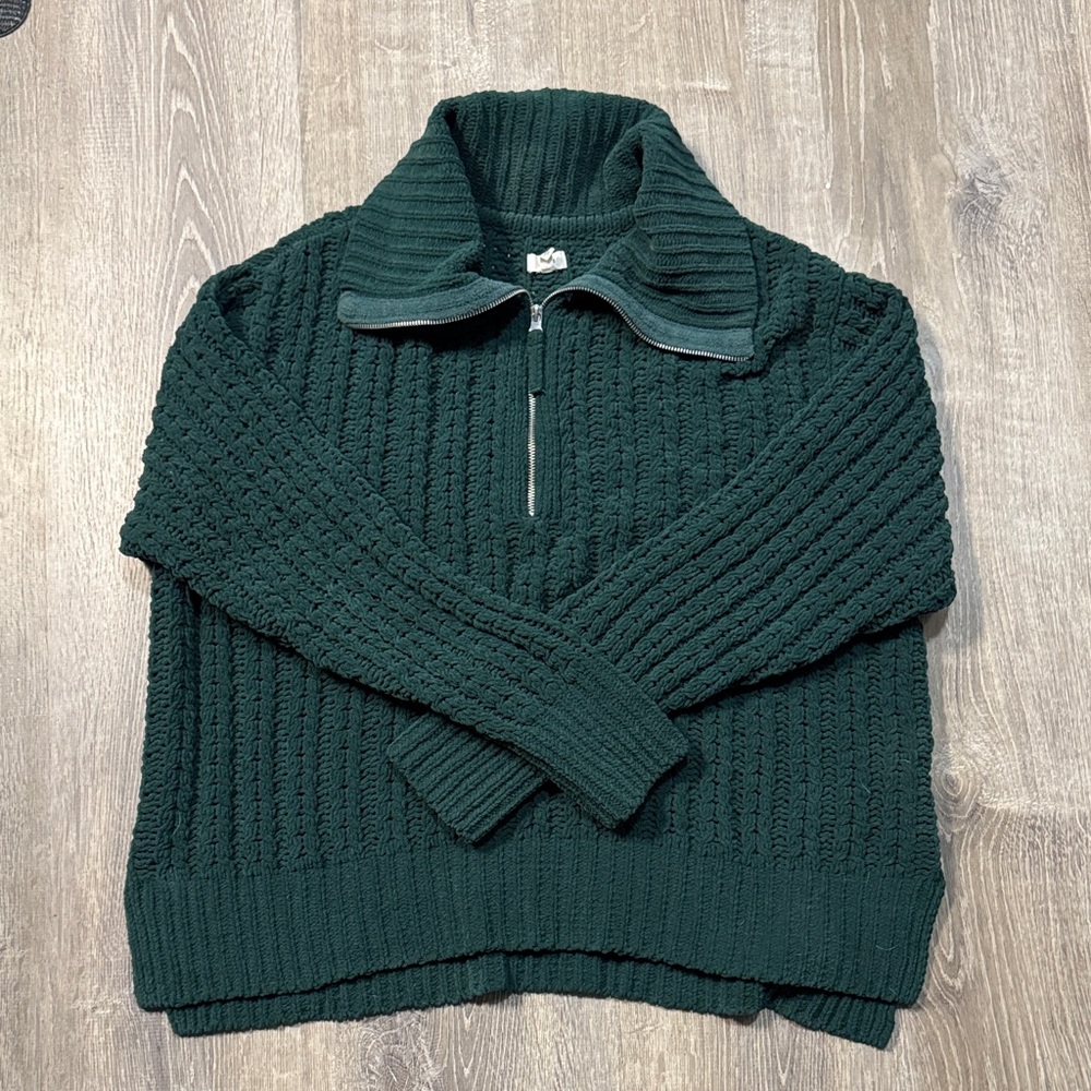 Aerie Women’s Dark Green Zip Up Sweater